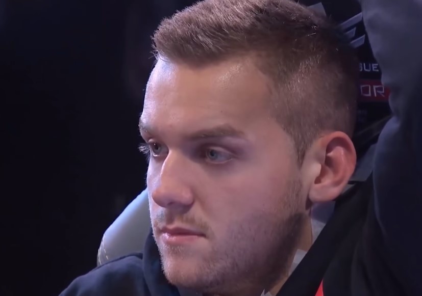 轮换节奏更 轮换节奏更